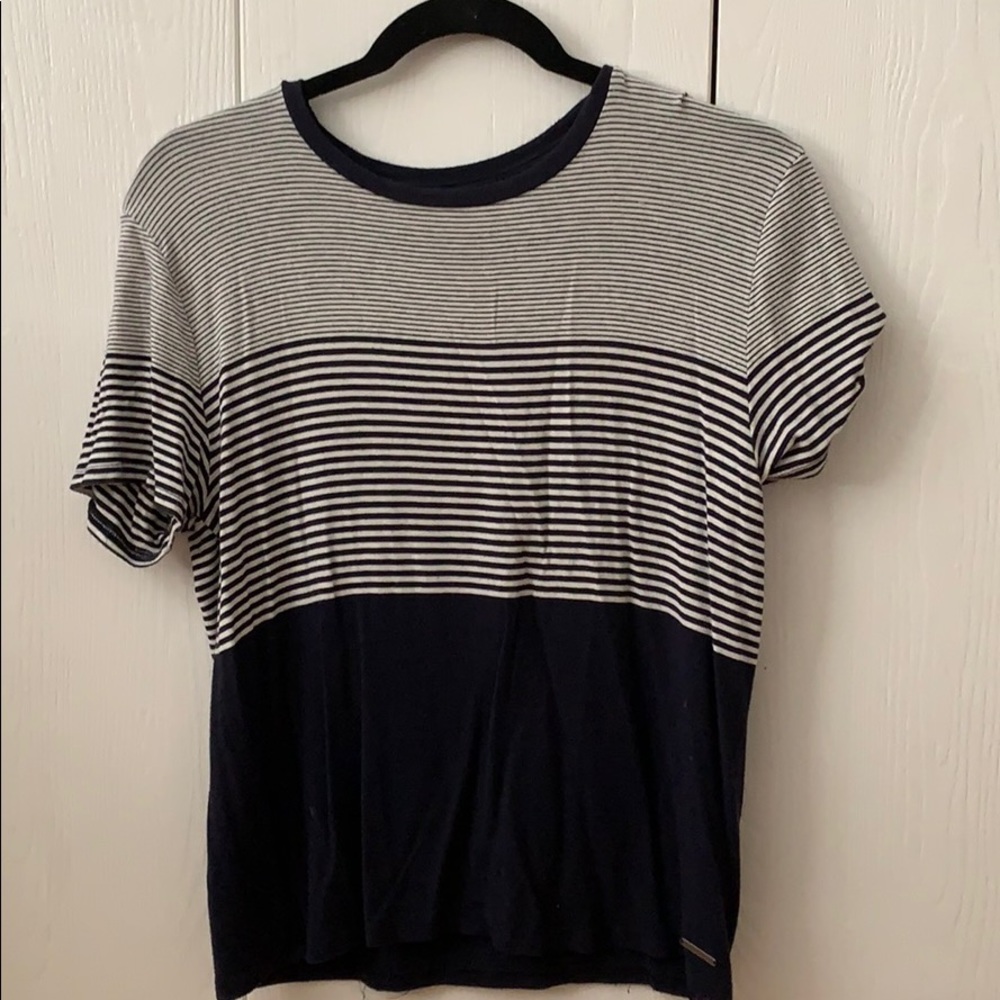 Abercrombie and Fitch top